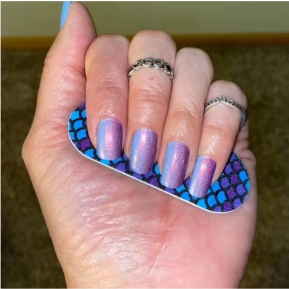 *Retired* Color Street: It Takes Tucson | Purple Blue Duochrome Glitter Sparkle - Picture 9 of 15